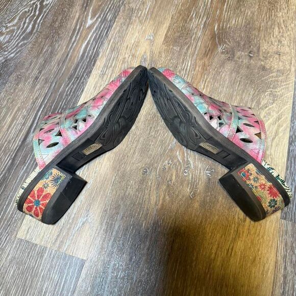 L-artiste Women's Multi Mules - Picture 3 of 5